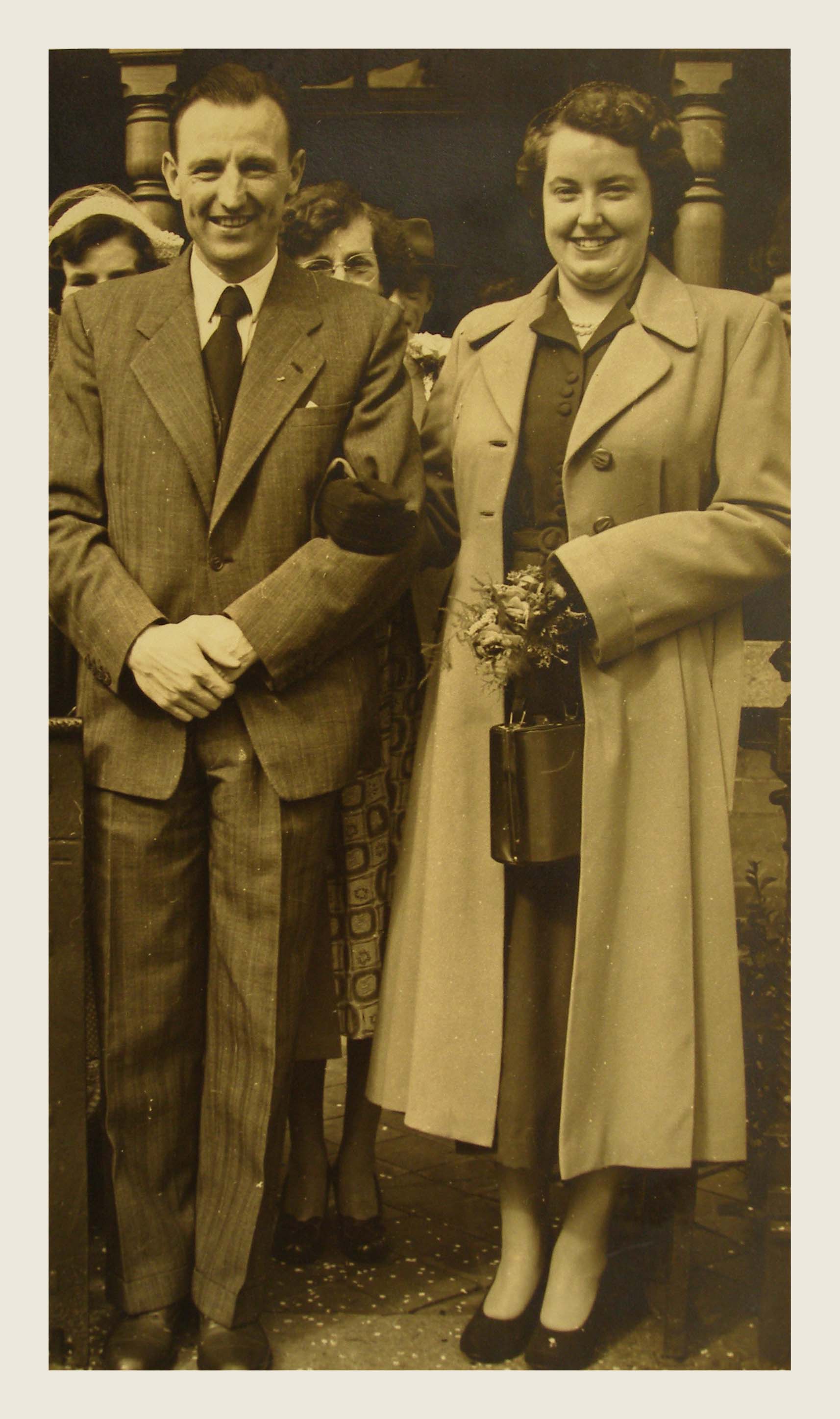 daniel-dunne-and-theresa-barnes-wedding-sept-1952-p9090310