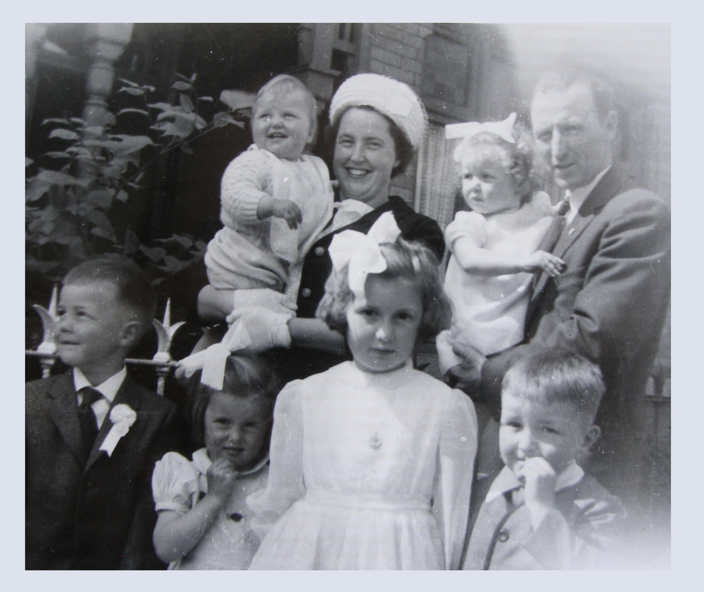 theresa-and-daniel-dunne-and-family-june-1963-p9090363