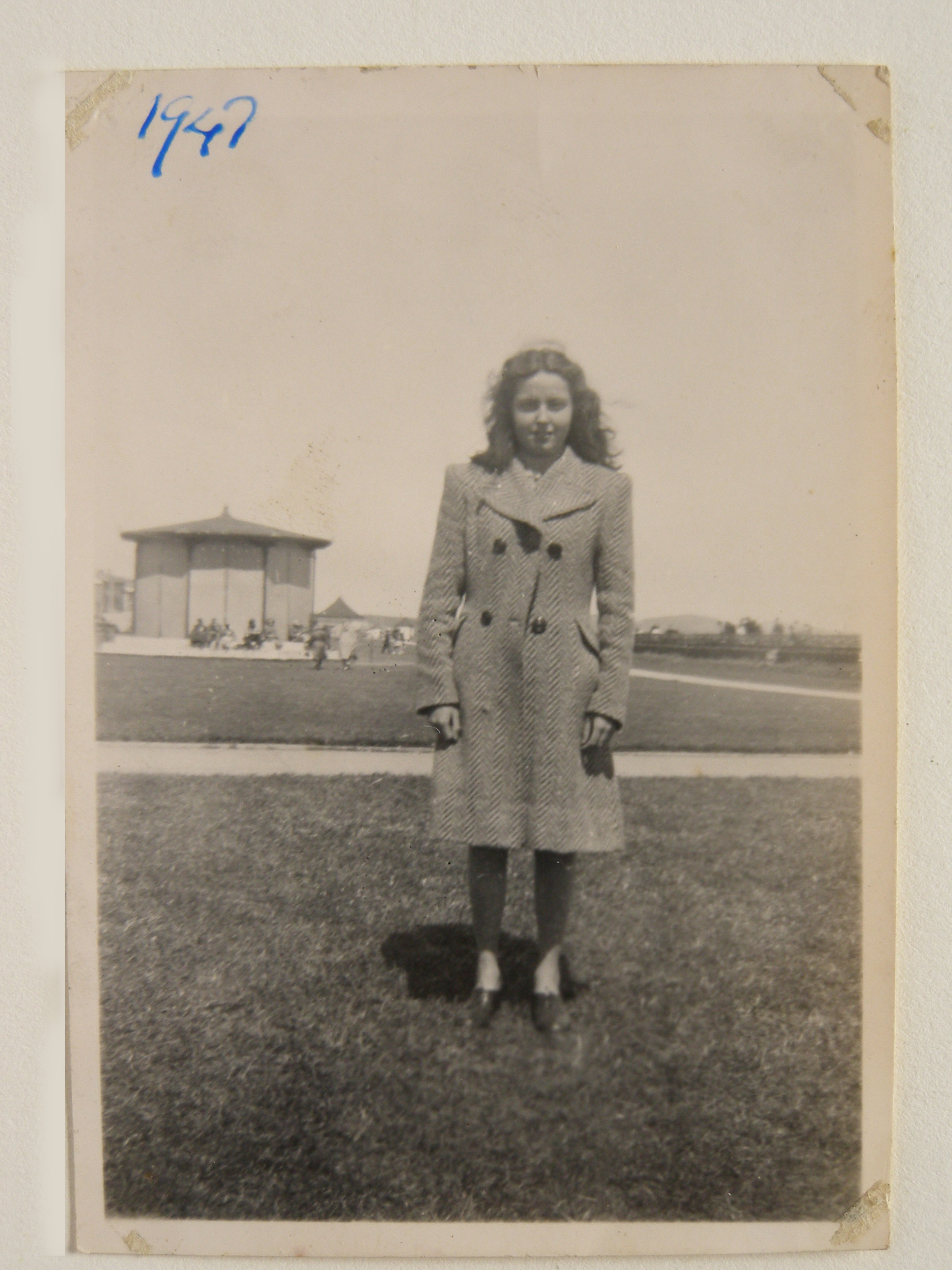 theresa-barnes-1947-p1010080