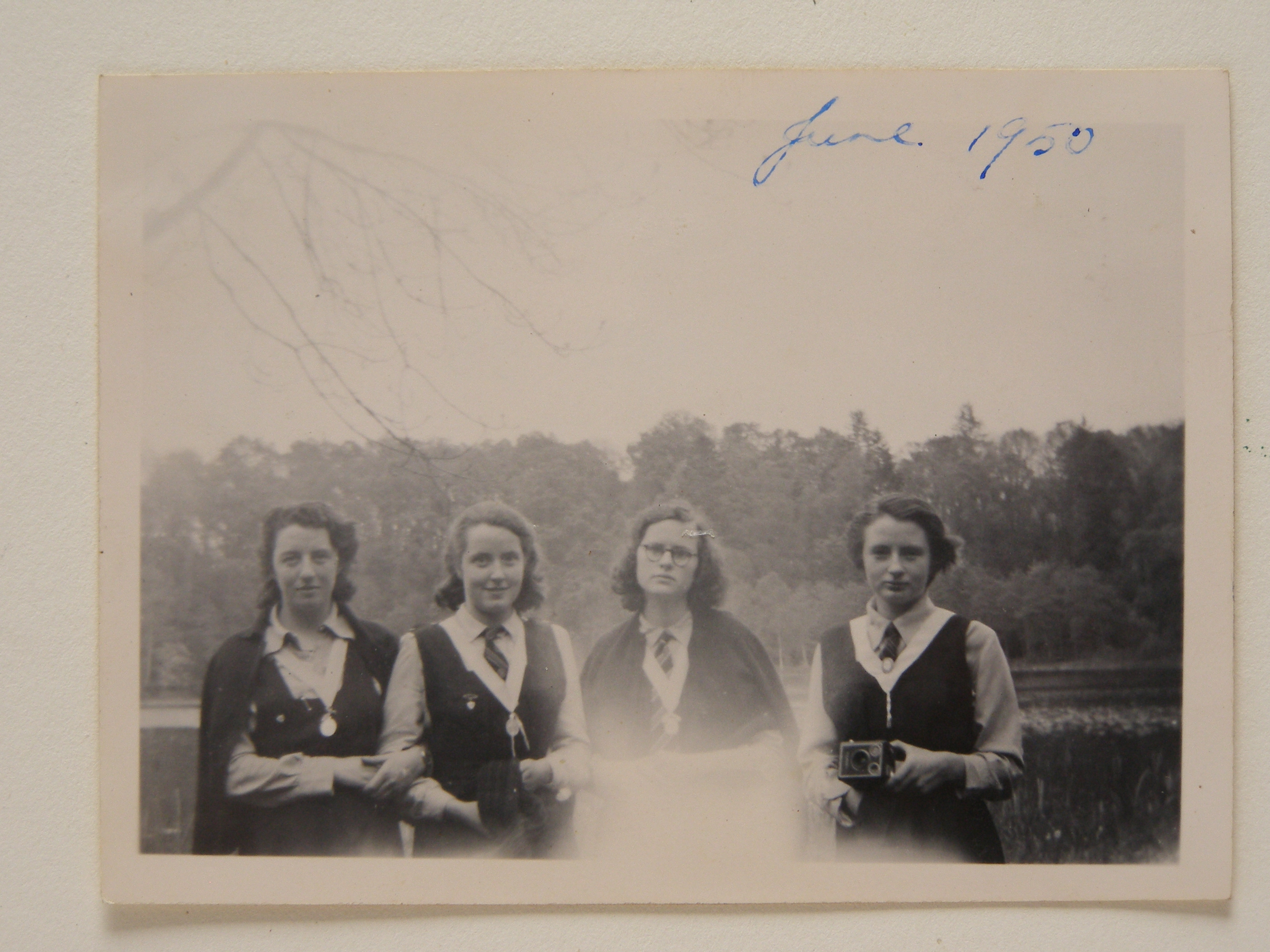 theresa-barnes-and-school-friends-at-st.-louis-1950-p10-3