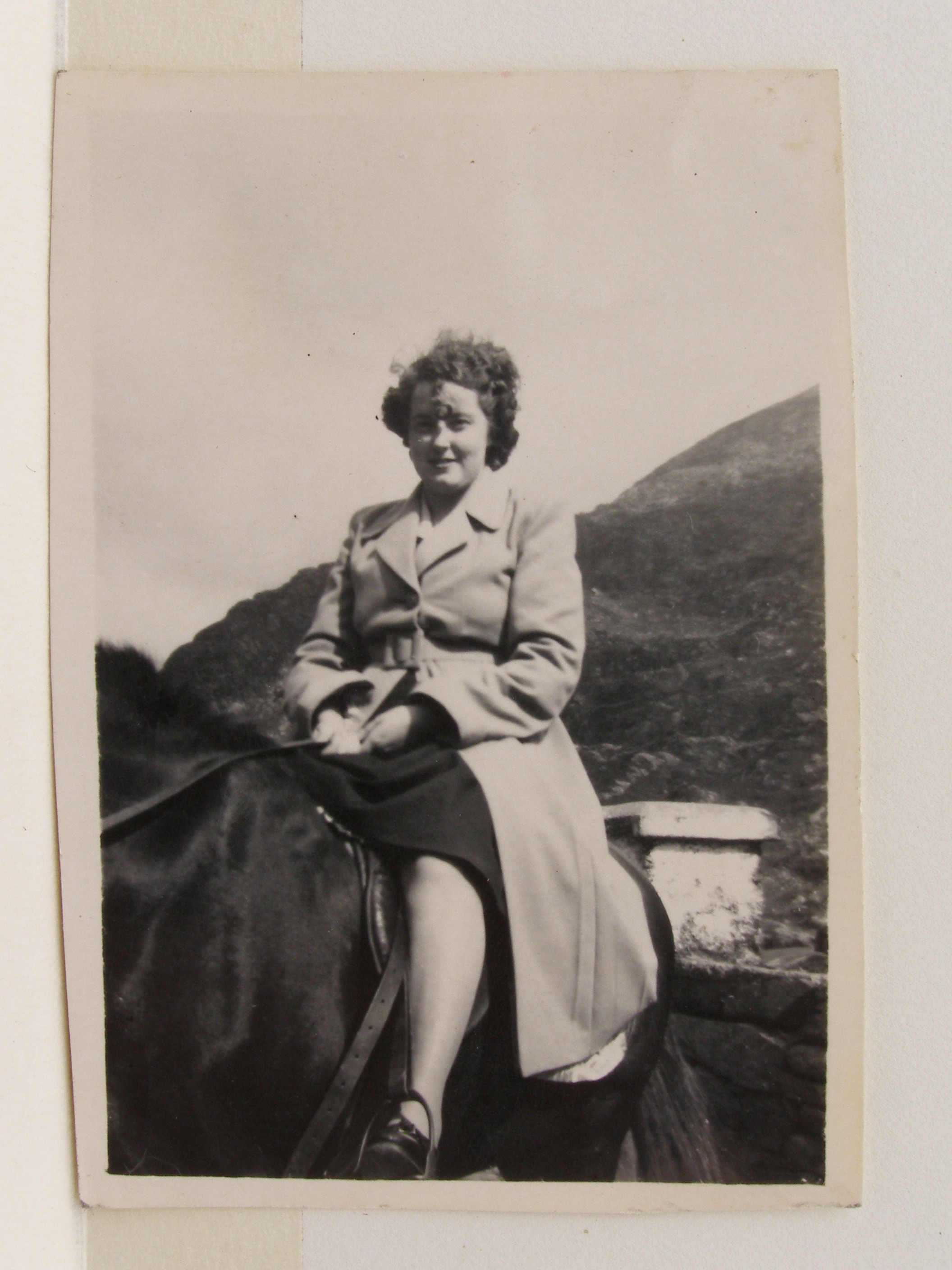 theresa-dunne-née-barnes-on-honeymoon,-killarney-1952-p90